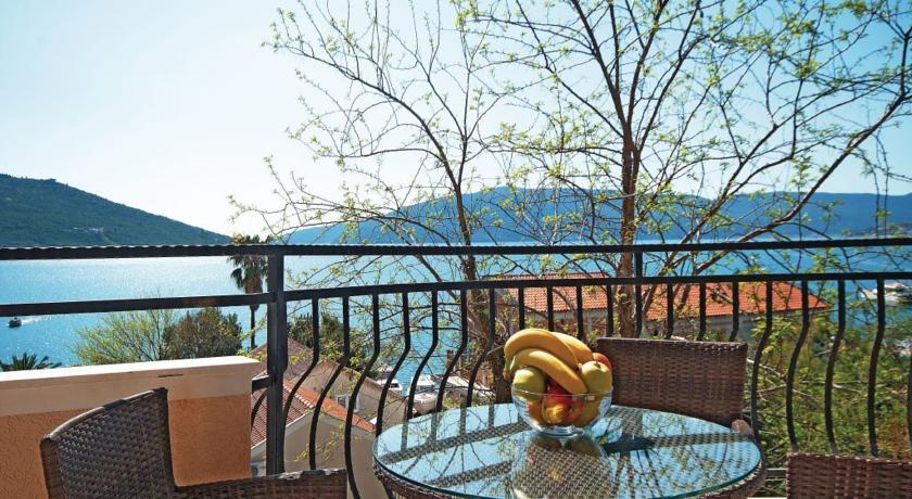 Kumbor Апартаменти Херцег-Новий